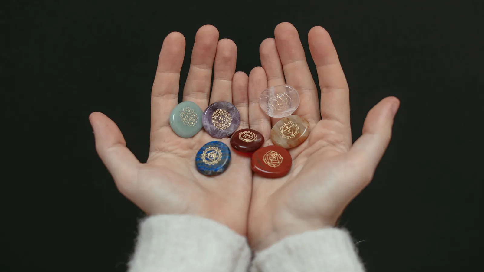 Capa do artigo A Aura e os Chakras: O Que São e Como Podes Cuidar da Tua Energia